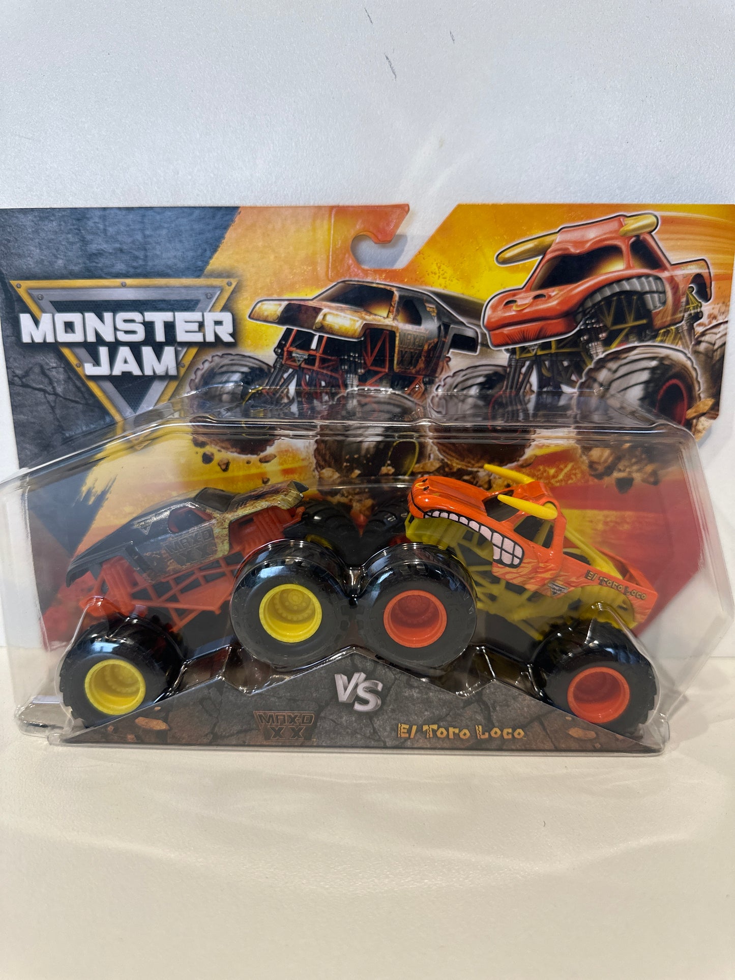 Max-D XX VS El Toro Loco S33, 1:64 Double Pack