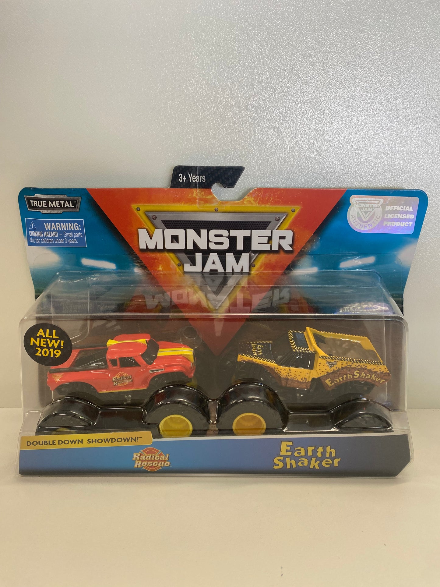 Radical Rescue & Earth Shaker Double Pack 1:64
