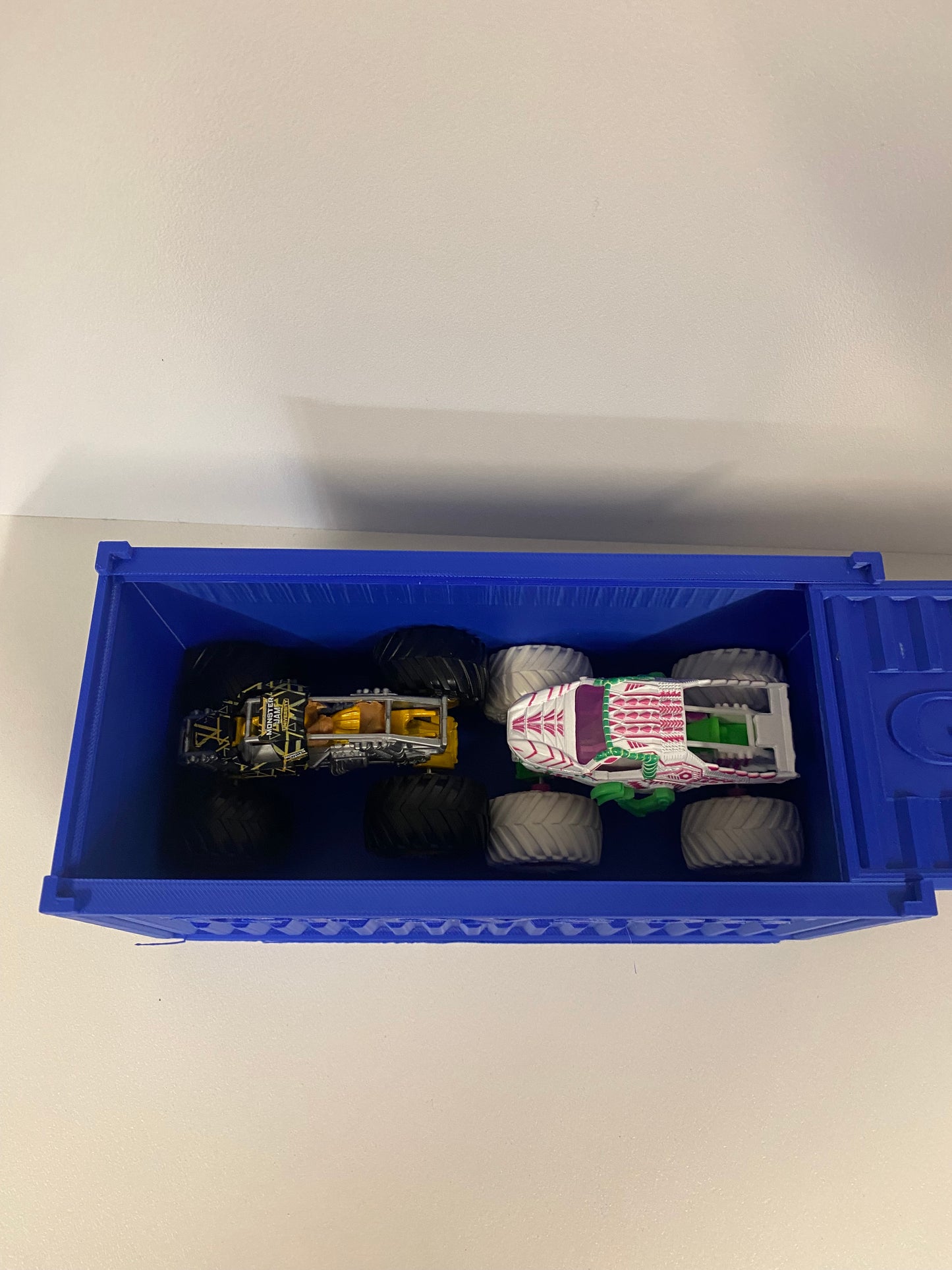 Personalise Shipping Container - Large (v2.0)