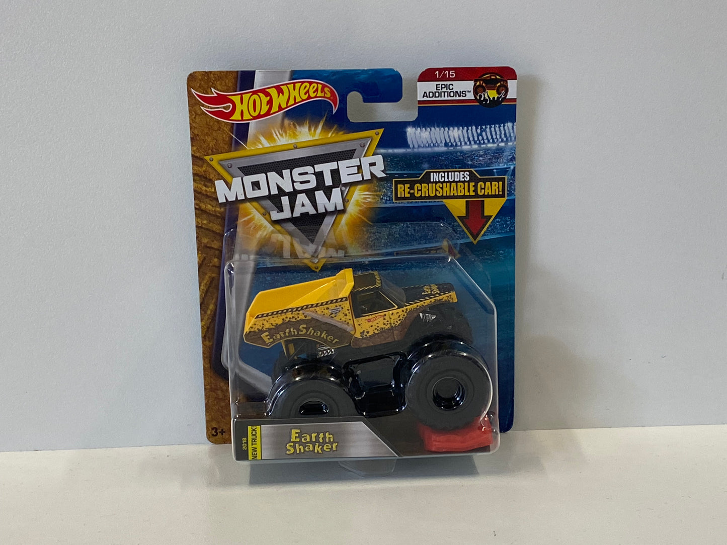Earth Shaker, 1:64 w/ RE- Crushable Car, Hot Wheels/Monster Jam