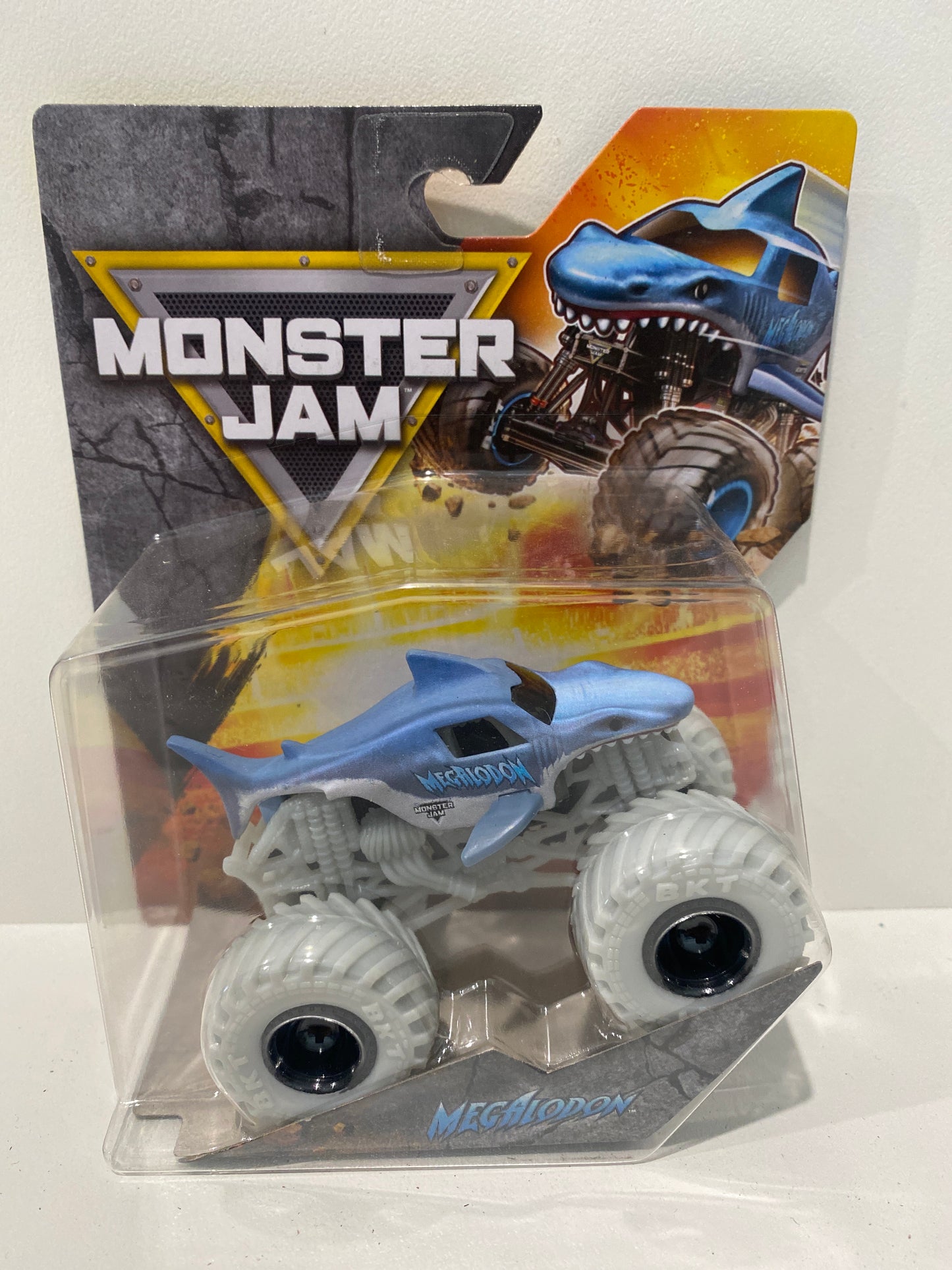 Megalodon, Series 1, 1:64, Type 2 of 4