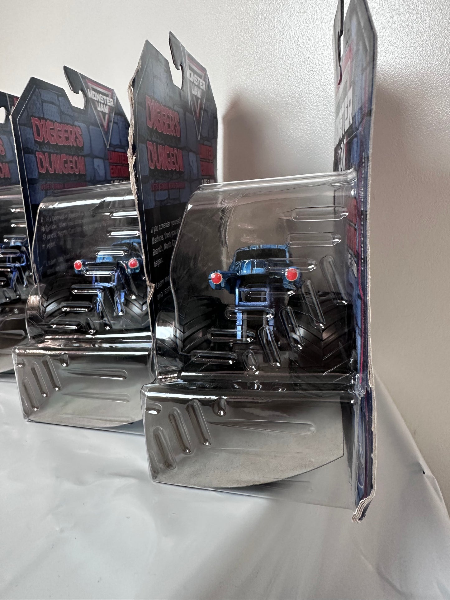 Diggers Dungeon, 1 of 5000, 1:64